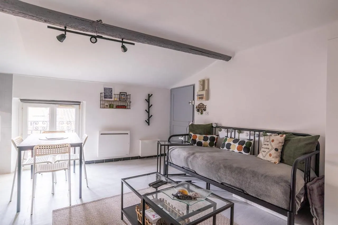 Apartment Bright 21M In The Center Ideal For Couple Hyeres